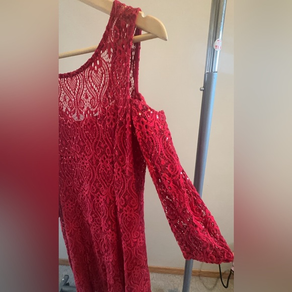 Laura- Cold Shoulder Sequin Lace Dress - Picture 2 of 4